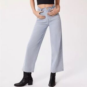 Urban Outfitters BDG Wide Leg Jeans Light Wash High Waisted